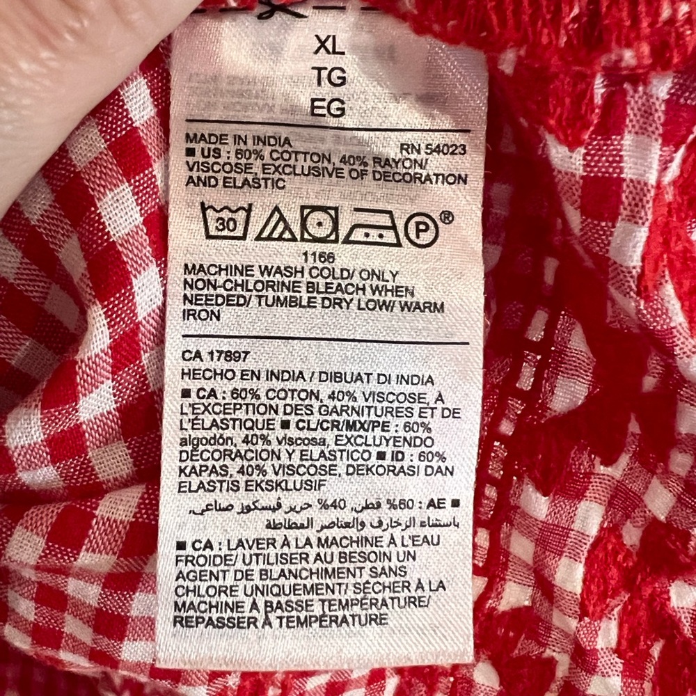 NWT! Old Navy Smocked Tie-Shoulder Red & White Gingham Tassel Top Women, Size XL - Picture 6 of 7